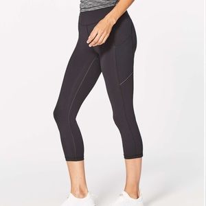 Lululemon Speed Up Tight Cropped (Size 6)